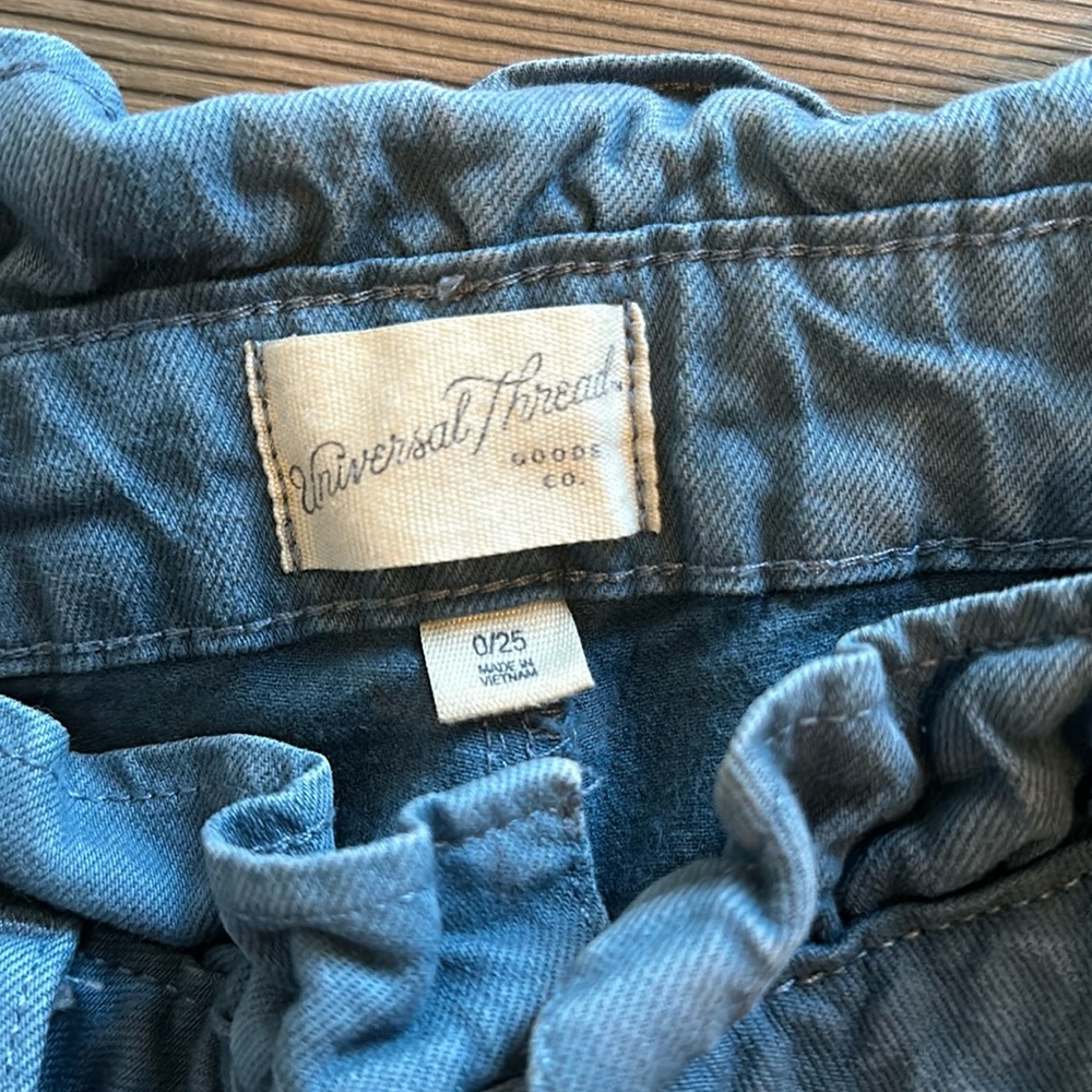 Universal Thread High Rise Shorts - Picture 5 of 6